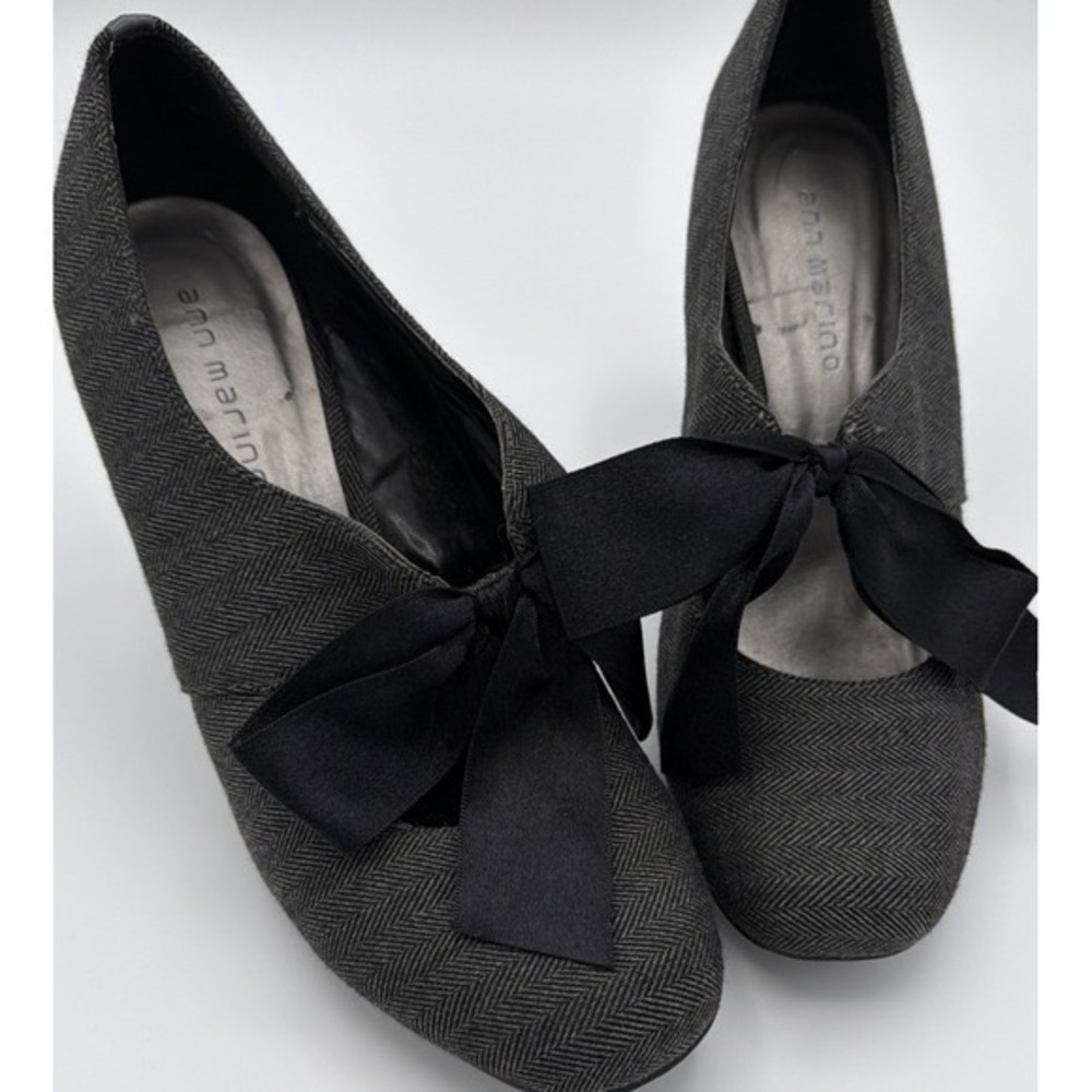 Ann Marino  Women's Shoes 7‎ Black Herringbone 3.5 In Heels Bow Tie 1578